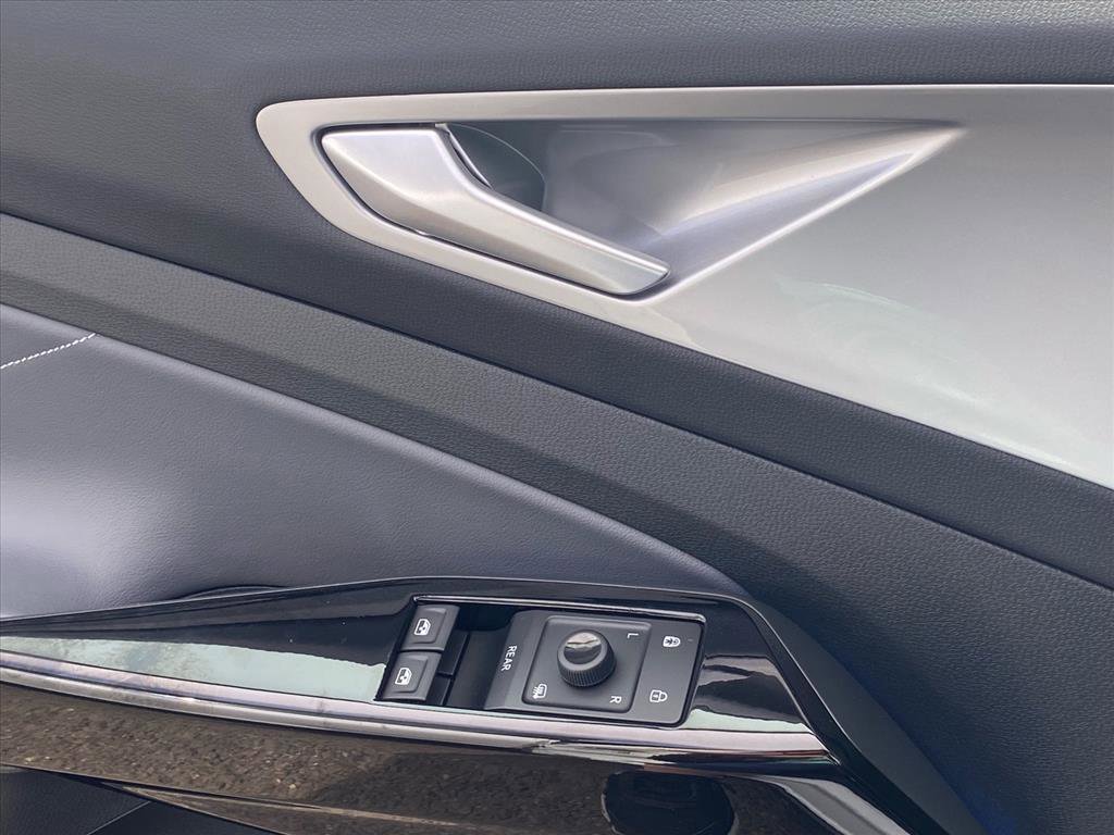 Certified 2025 Volkswagen ID.4 S Limited image 17