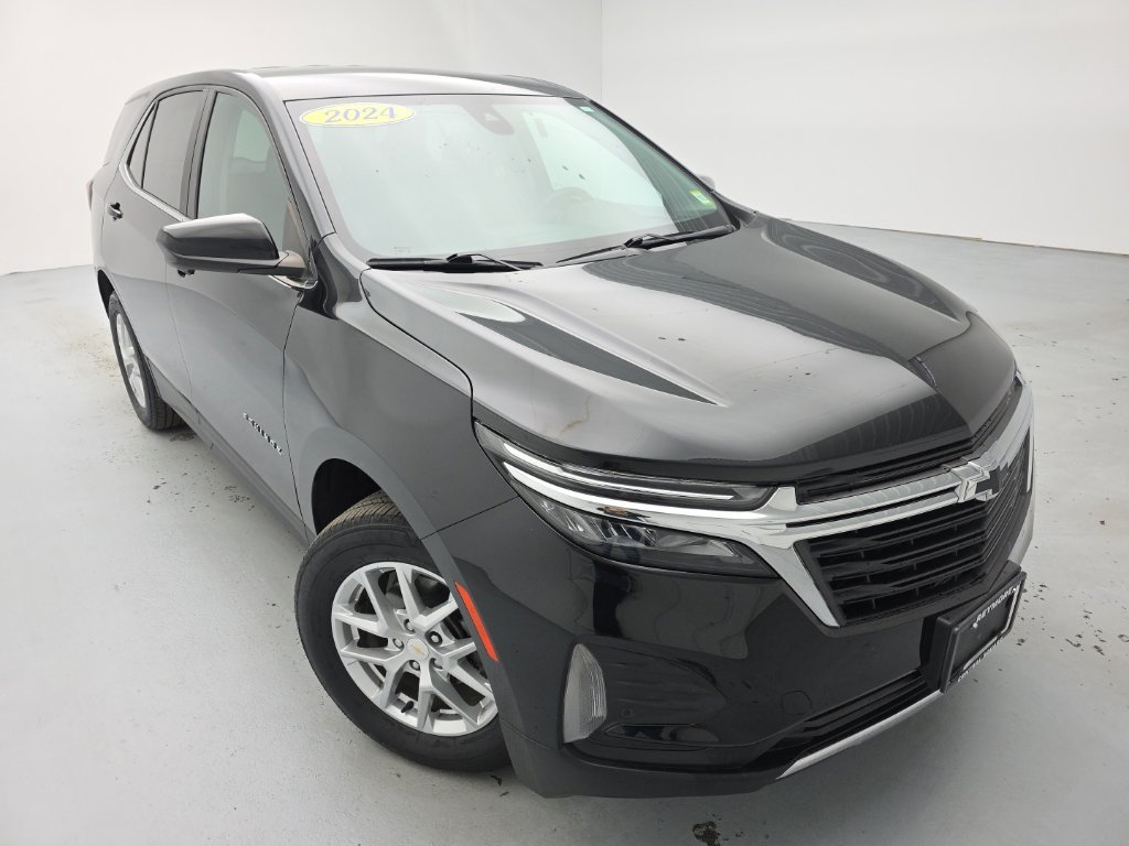 Used 2024 Chevrolet Equinox LT w/ LPO, Floor Liner Package AWD/4WD image 4