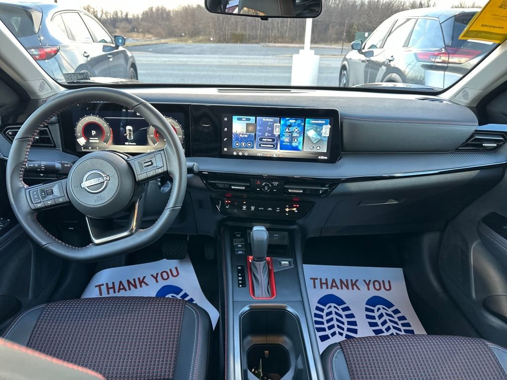 Used 2026 Nissan Kicks SR w/ Cold Weather Package image 17
