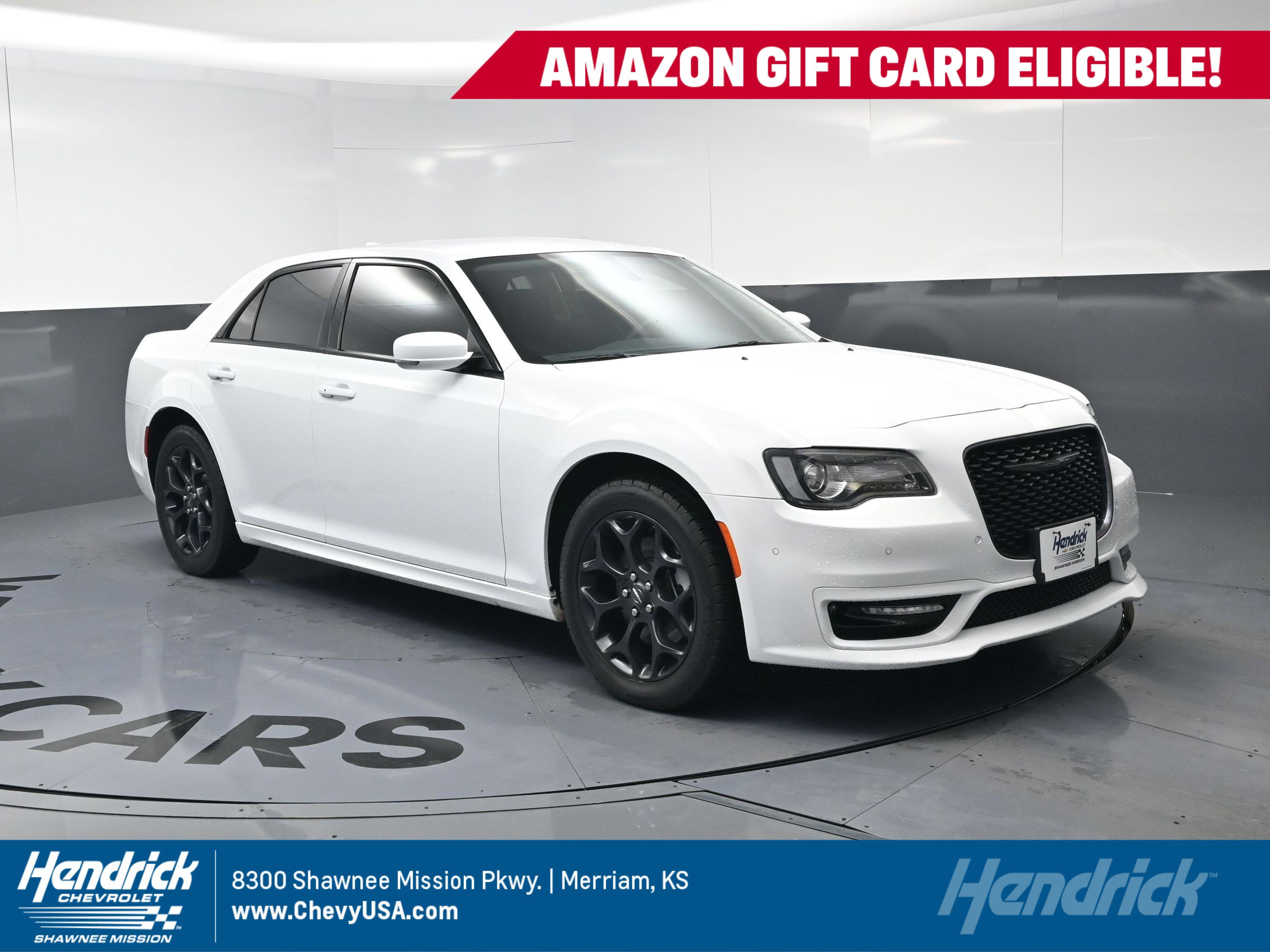 Used 2023 Chrysler 300 Touring L w/ Comfort Group image 1
