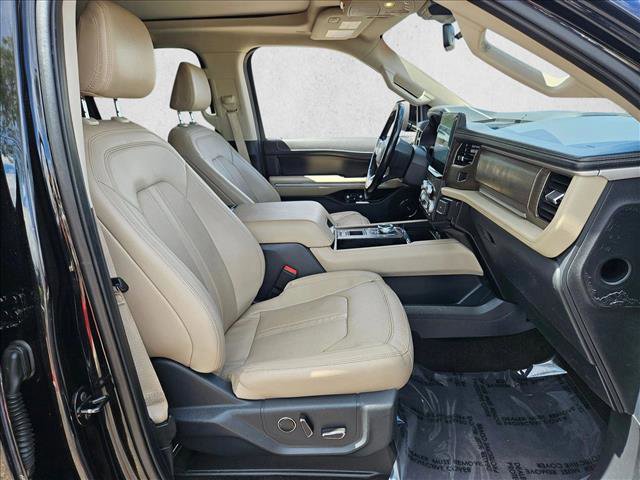 Used 2022 Ford Expedition Max Limited RWD image 26