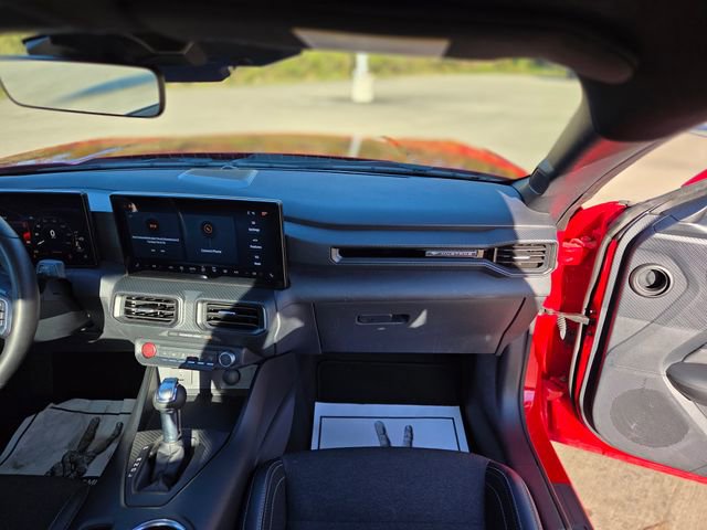 Used 2024 Ford Mustang Coupe image 17