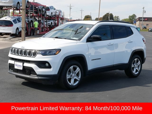 Used 2024 Jeep Compass Latitude AWD/4WD image 2