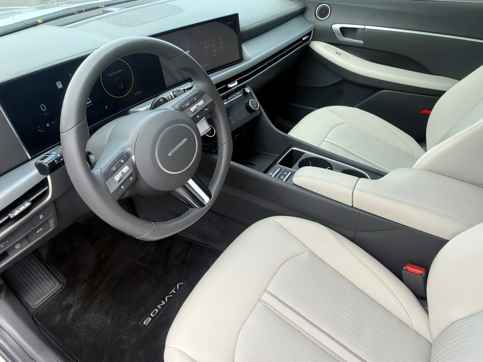 Used 2024 Hyundai Sonata SEL w/ Convenience Package FWD image 13