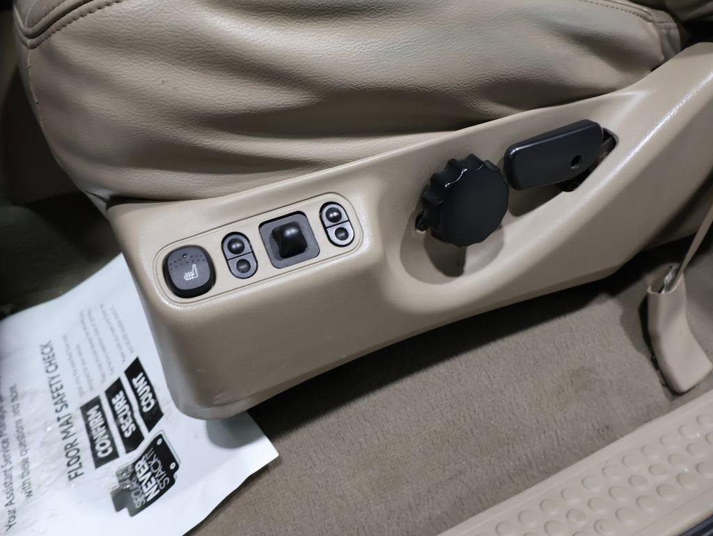 Used 2006 Ford F250 Lariat image 11