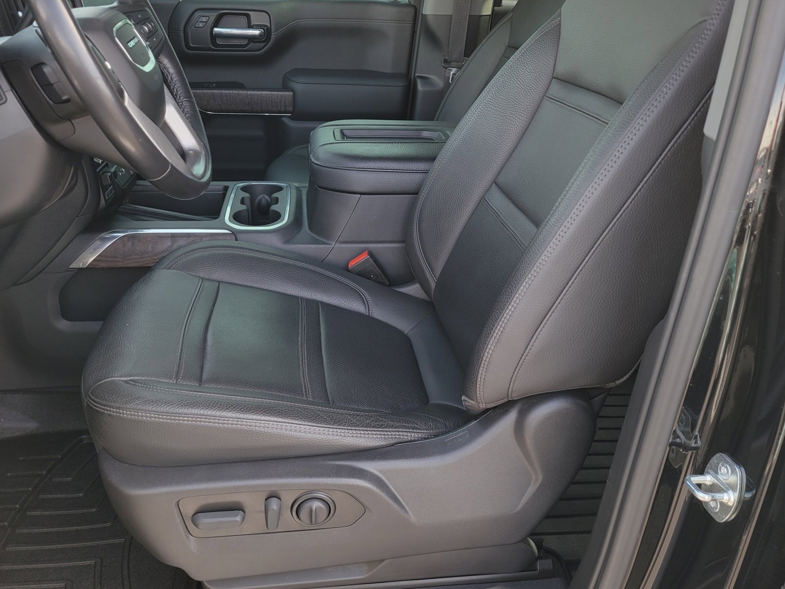 Used 2021 GMC Sierra 1500 Denali w/ Denali Premium Package image 6