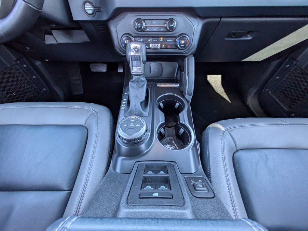 Used 2024 Ford Bronco Outer Banks AWD/4WD image 19