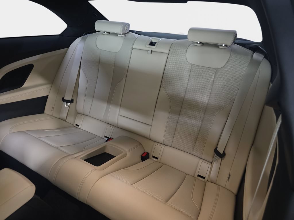 Used 2023 BMW 230i Coupe w/ Convenience Package RWD image 12