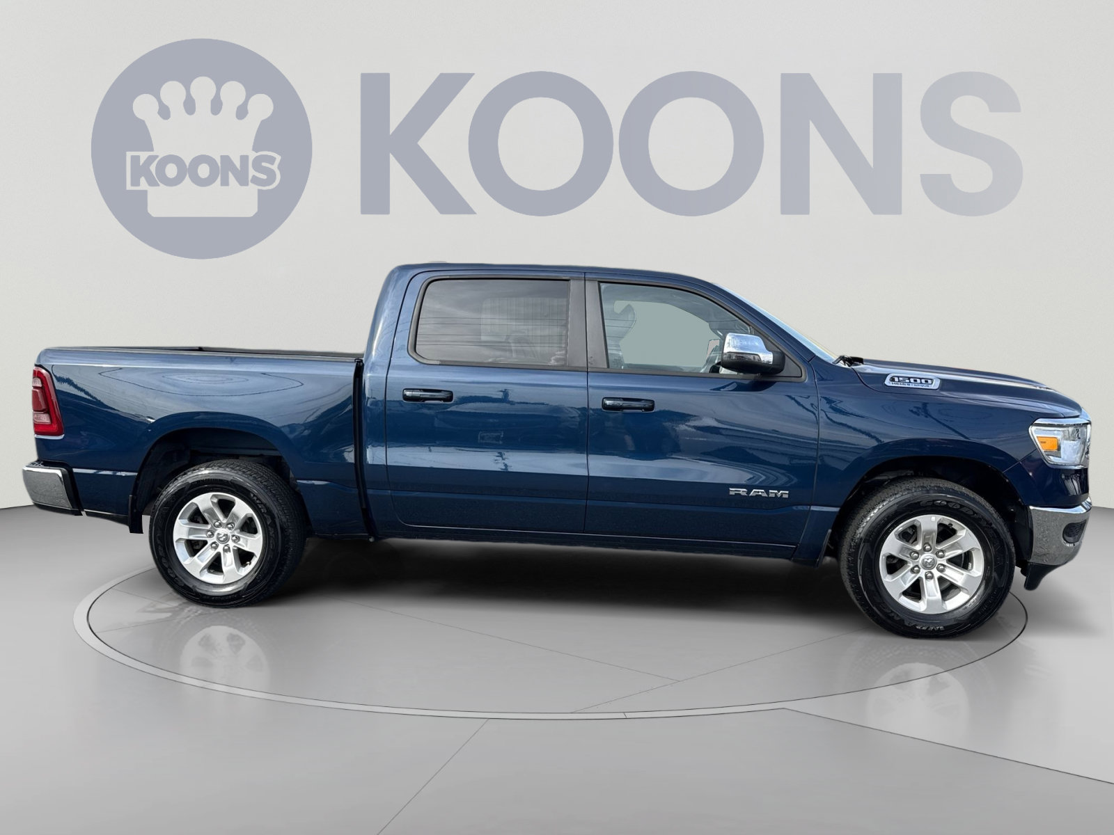 Used 2024 RAM 1500 Laramie RWD image 8