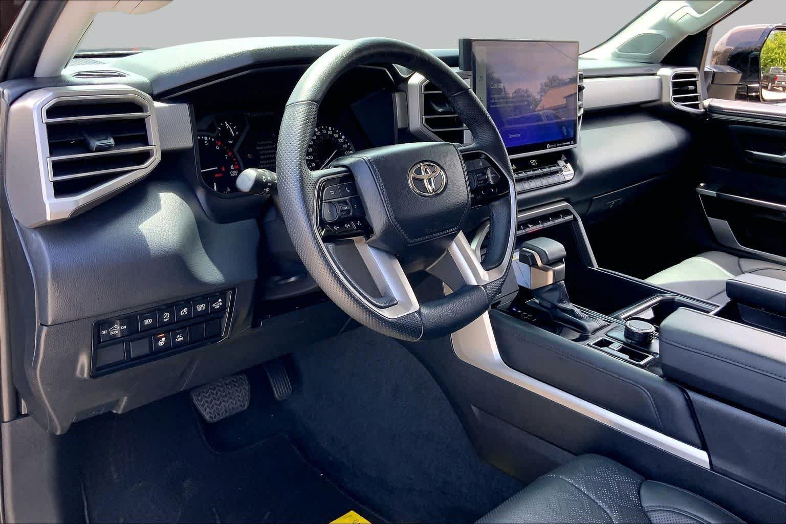 Used 2023 Toyota Tundra Limited AWD/4WD image 18
