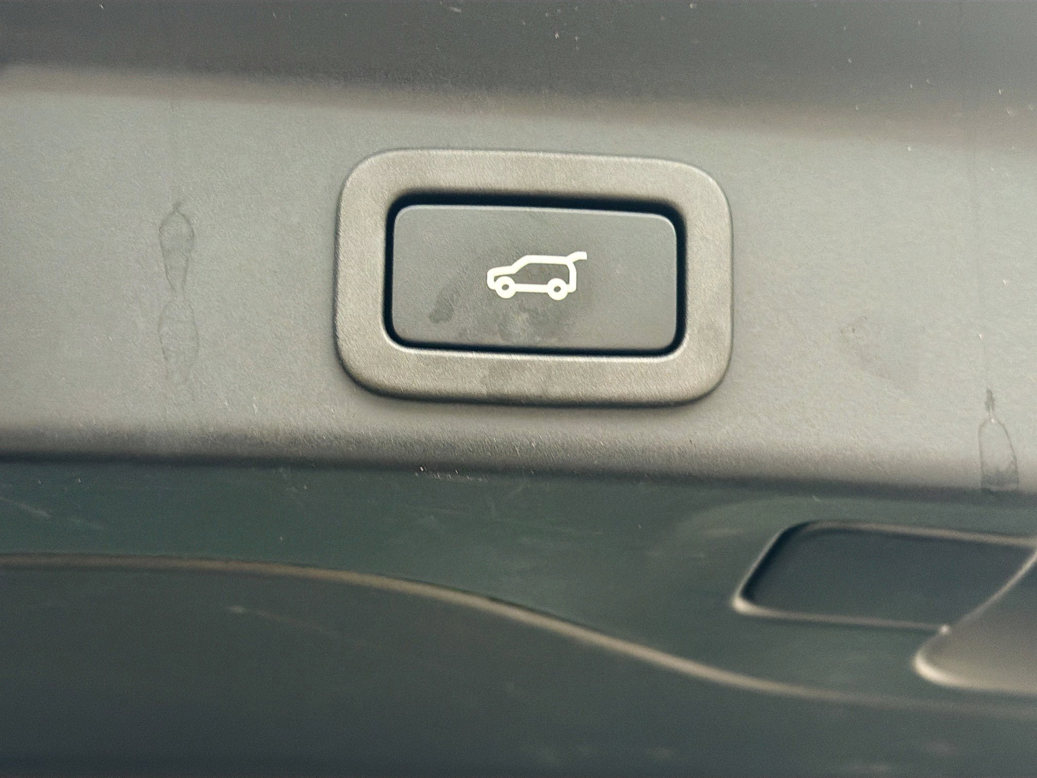 Used 2022 Jaguar F-PACE S image 13