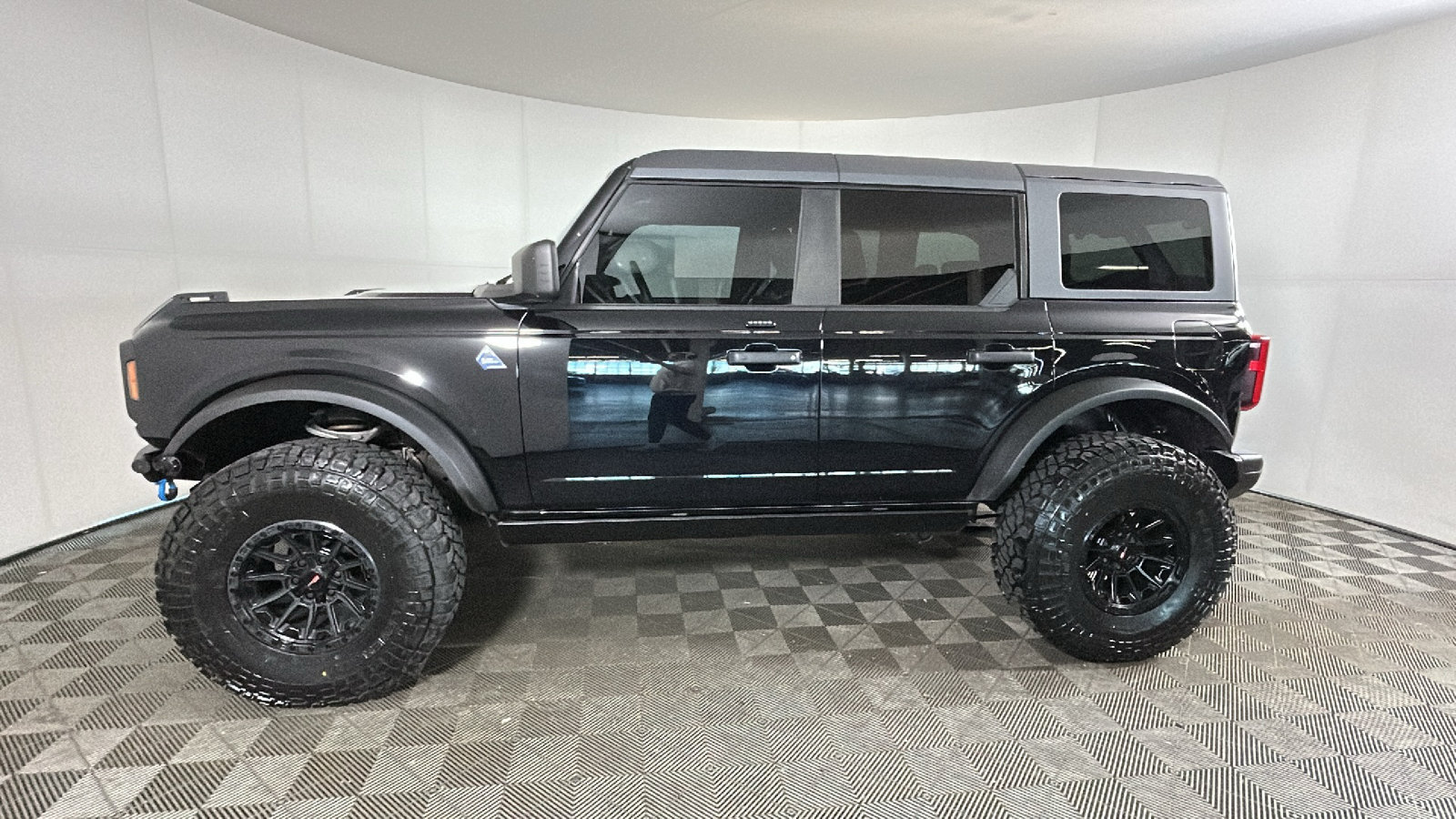Used 2022 Ford Bronco Black Diamond w/ Sasquatch Package AWD/4WD image 6