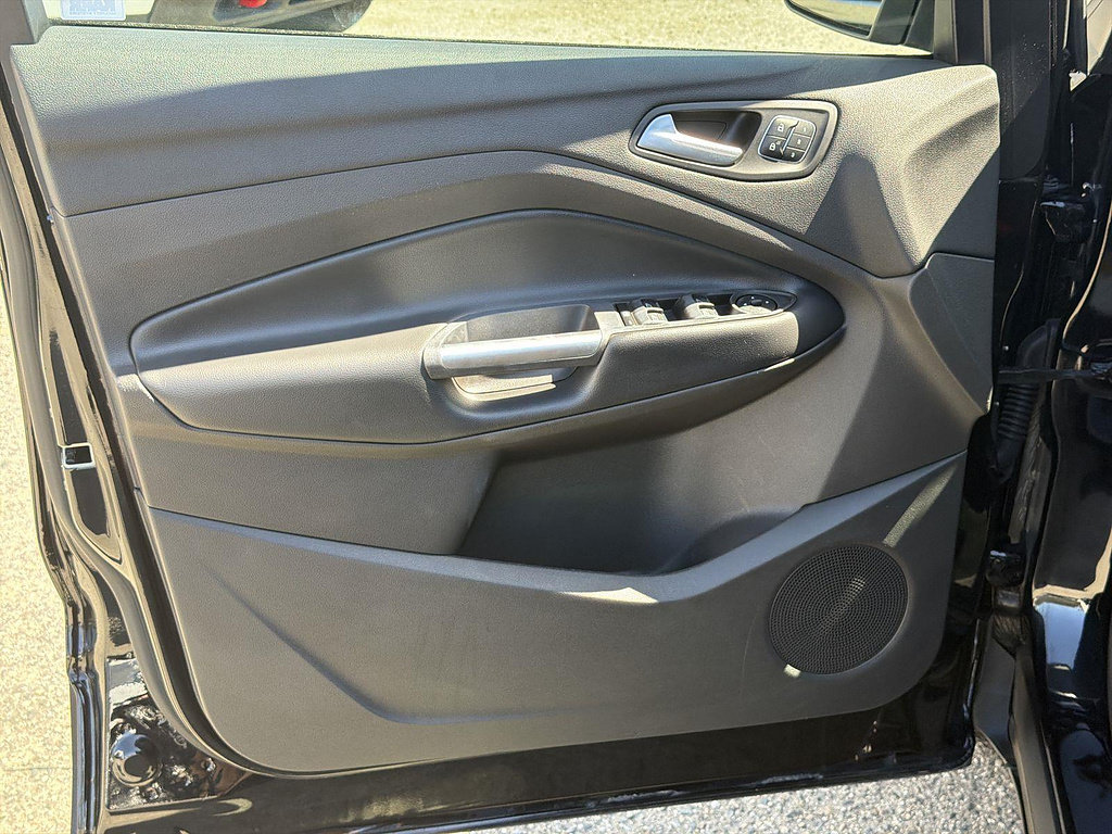Used 2019 Ford Escape Titanium FWD image 21