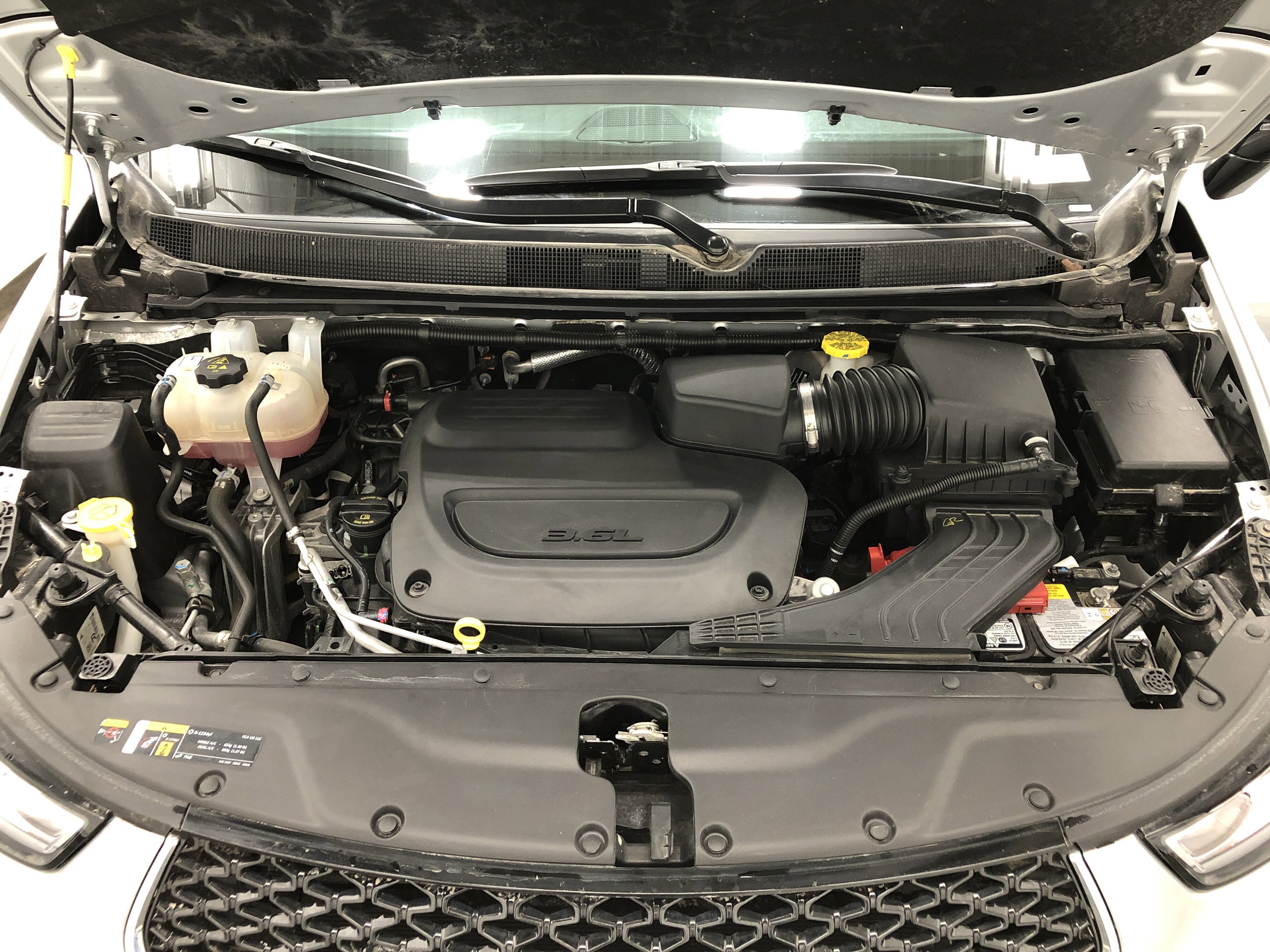 Certified 2024 Chrysler Pacifica Limited w/ Trailer Tow Group AWD/4WD image 8