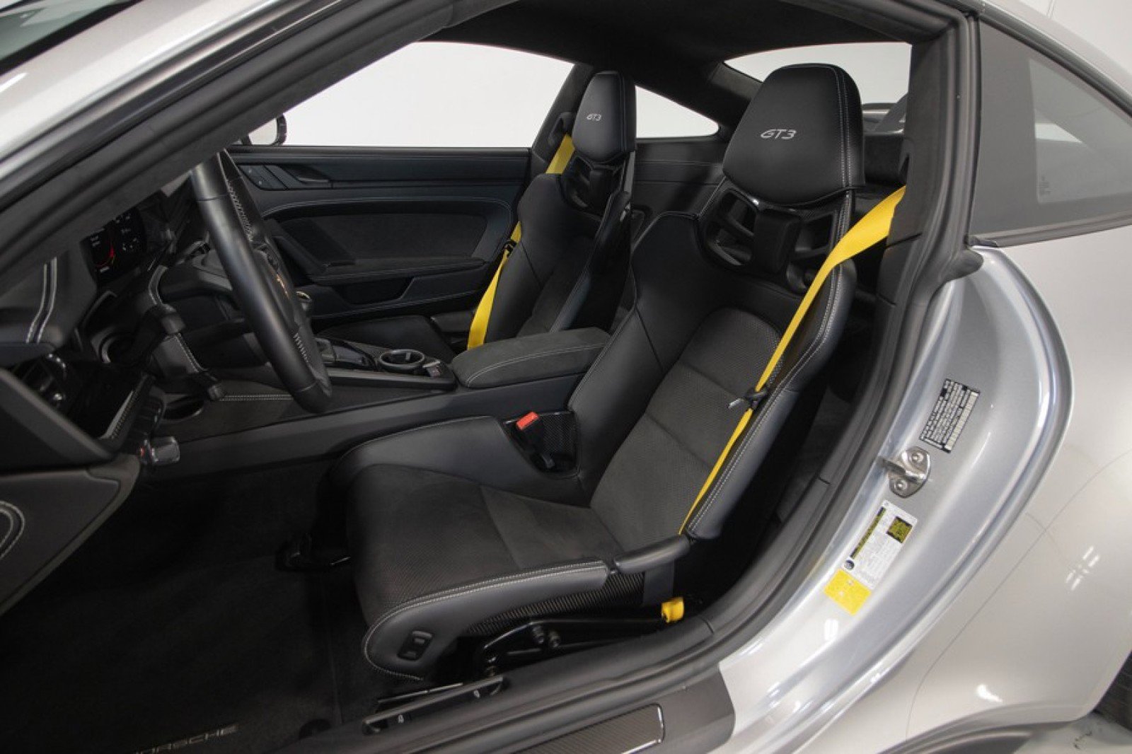 Used 2022 Porsche 911 GT3 image 44
