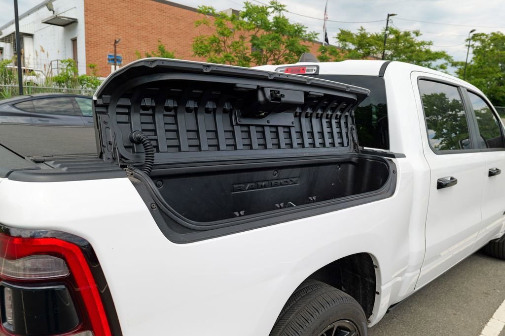 Used 2023 RAM 1500 Laramie AWD/4WD image 15