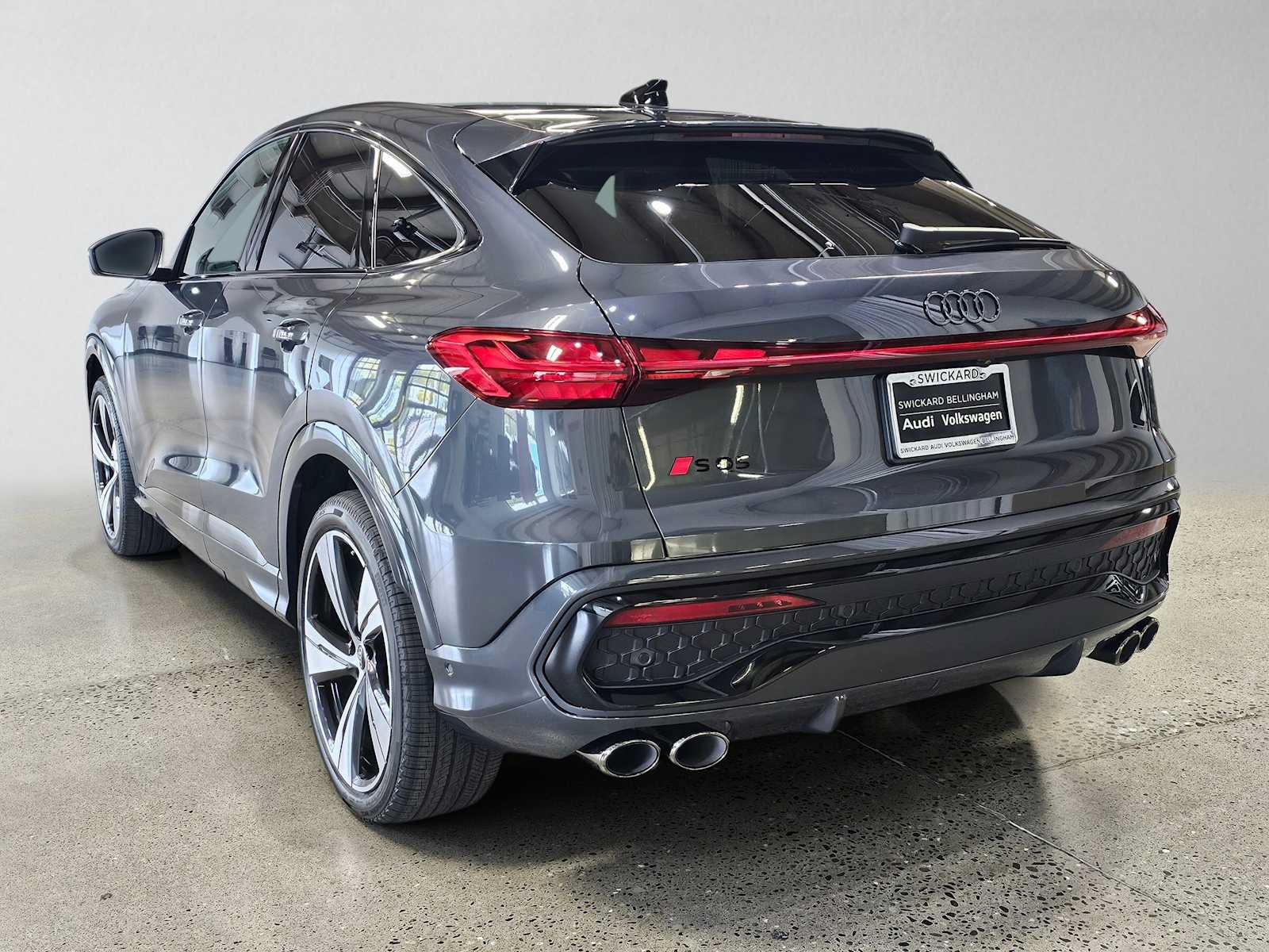 New 2026 Audi SQ5 Prestige AWD/4WD image 5