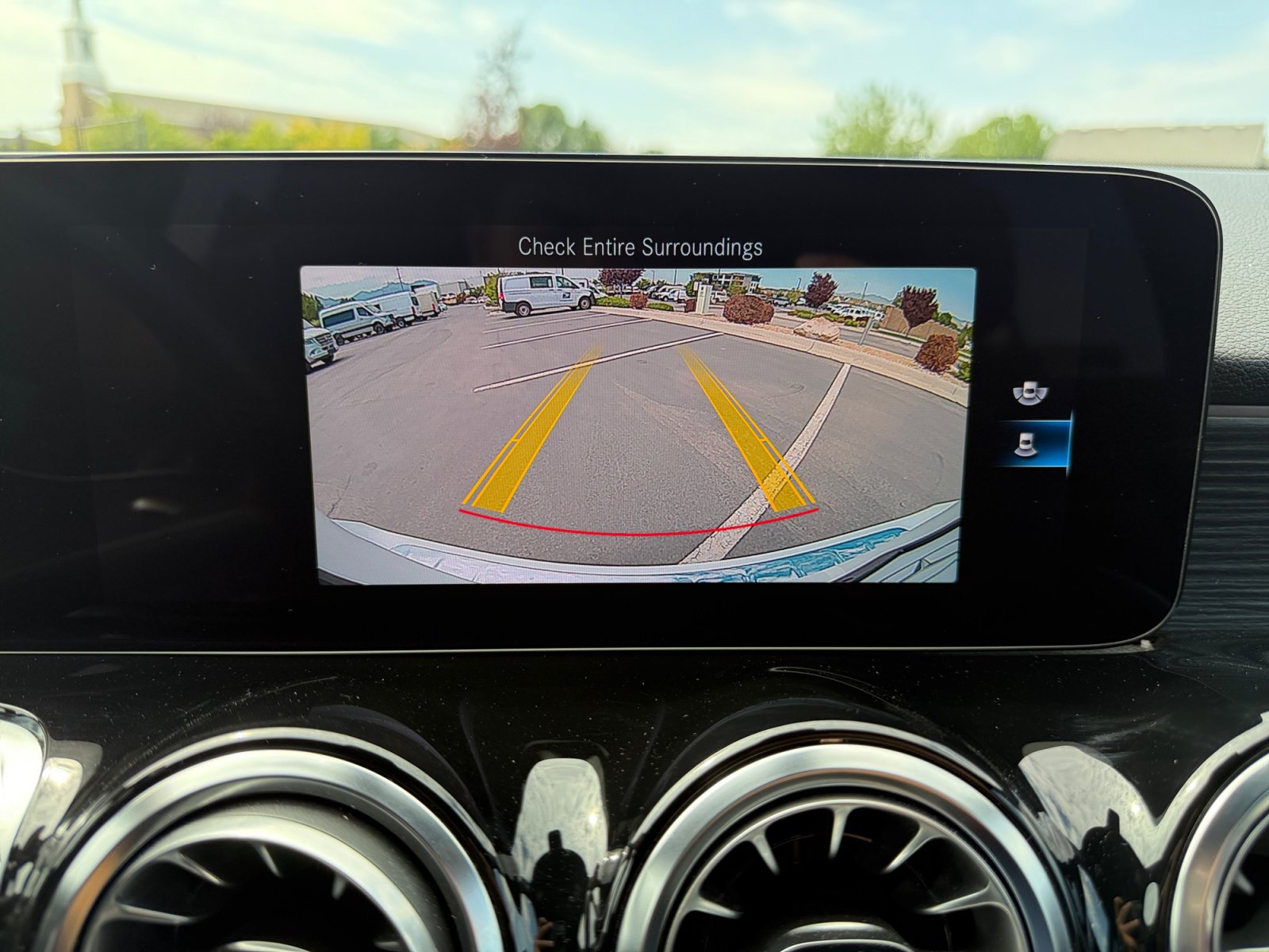 Certified 2023 Mercedes-Benz GLB 250 4MATIC image 29