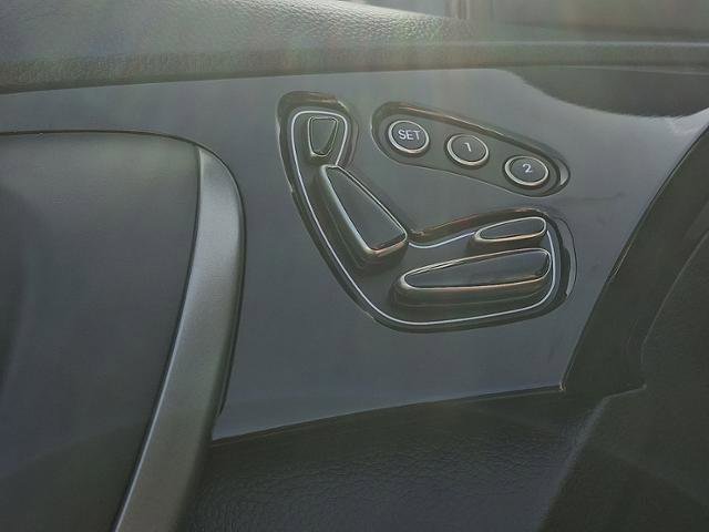 Used 2014 Hyundai Azera Limited w/ Option Group 02 image 25