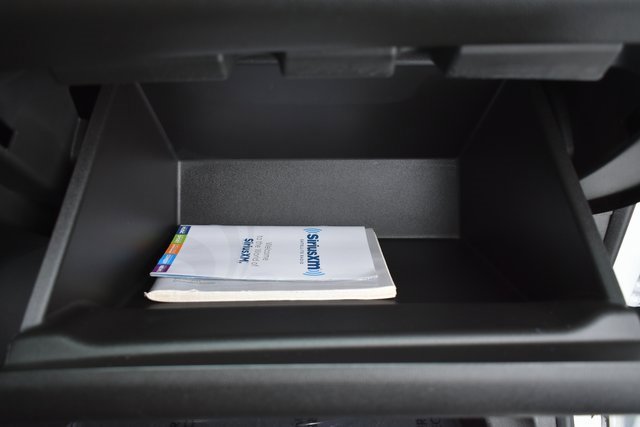 Used 2018 GMC Acadia SLT w/ LPO, Black Accent Package image 49