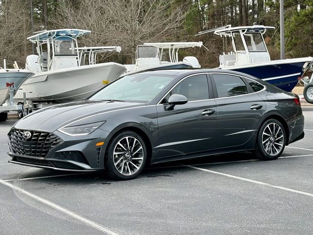 Used 2022 Hyundai Sonata Limited w/ Winter Weather Package image 2