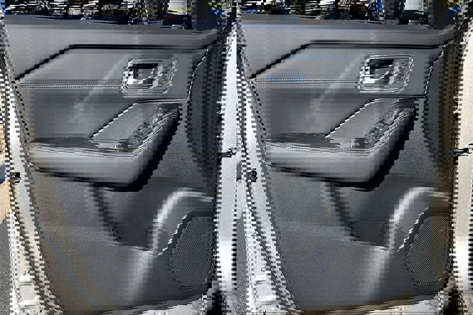 New 2026 Nissan Rogue Platinum image 10