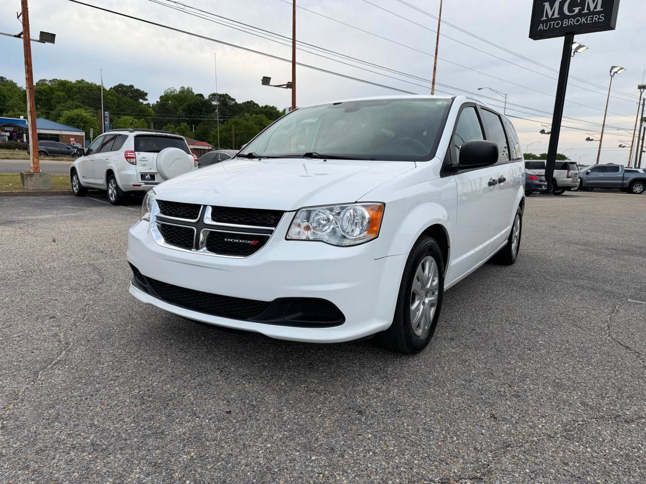 Used 2020 Dodge Grand Caravan SE FWD image 12
