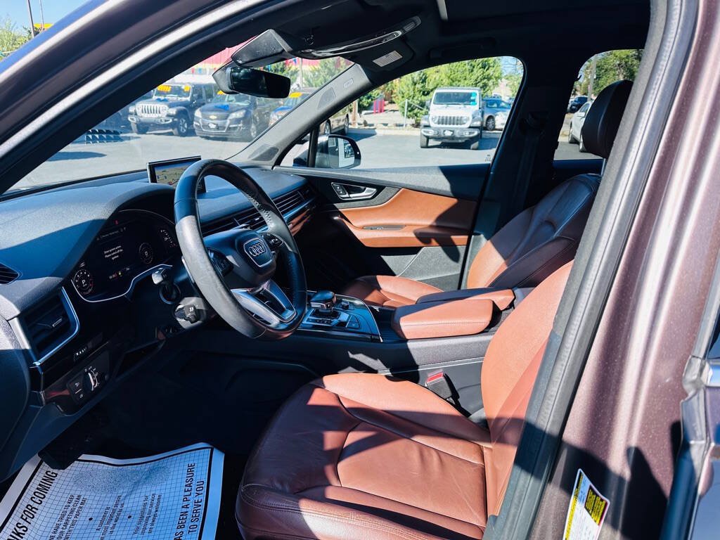 Used 2018 Audi Q7 3.0T Premium Plus AWD/4WD image 18