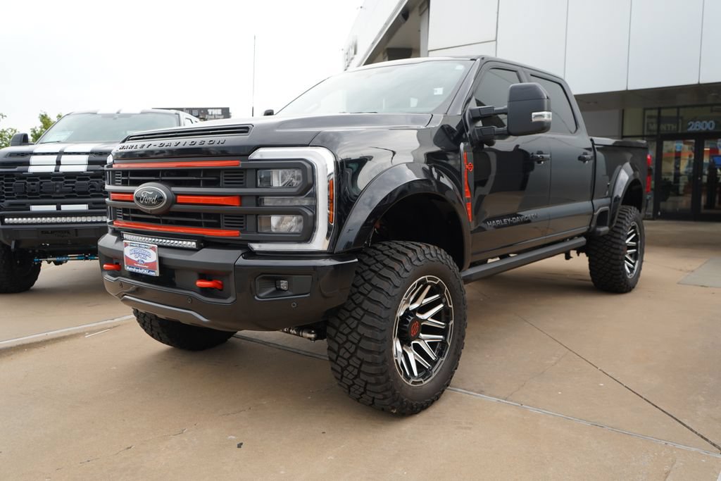 New 2026 Ford F250 Lariat w/ Black Appearance Package