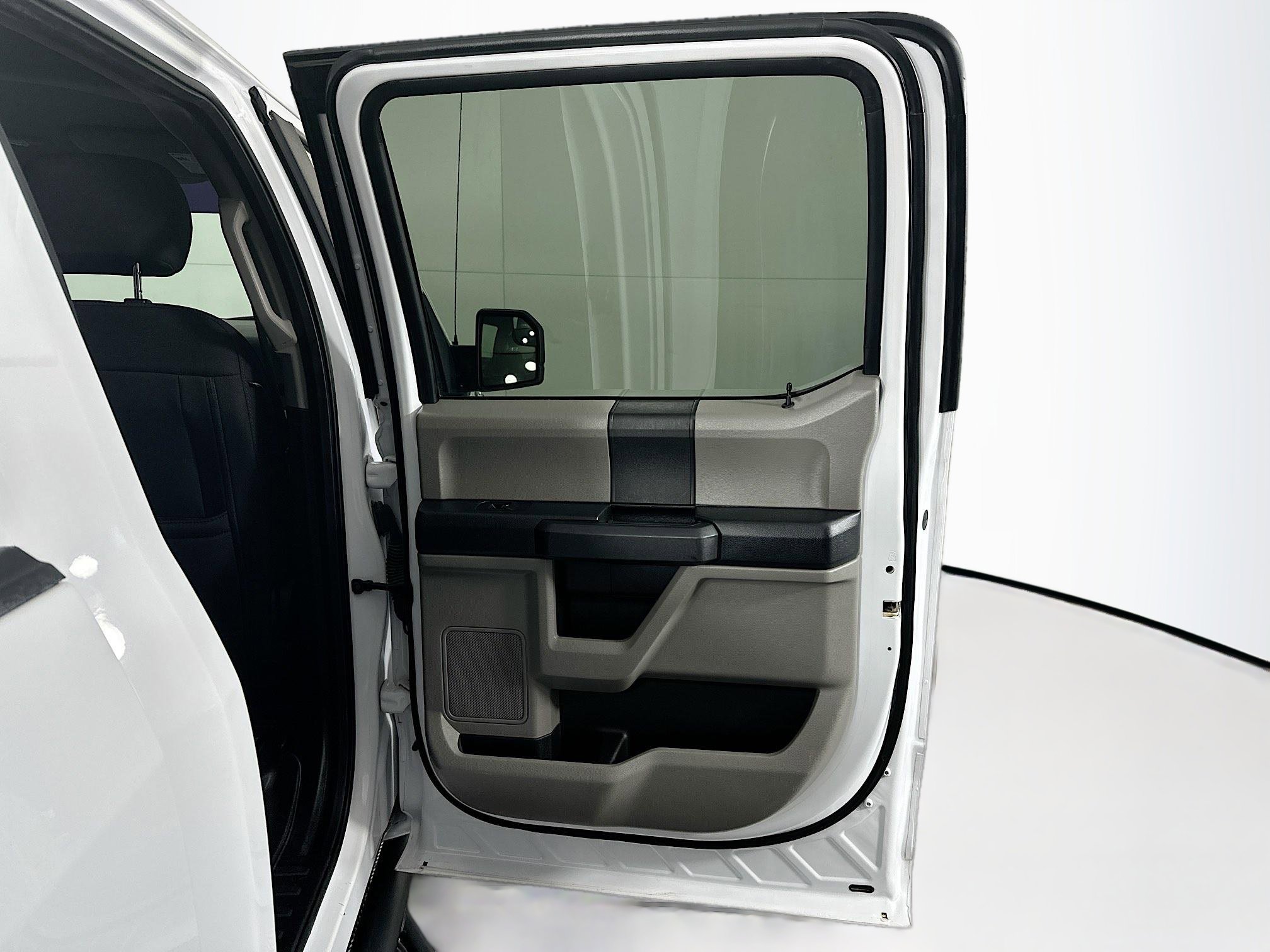 Used 2019 Ford F150 XL w/ Equipment Group 101A Mid image 27