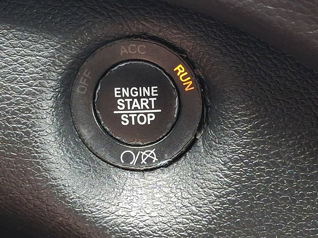 Used 2019 Jeep Cherokee Limited AWD/4WD image 27
