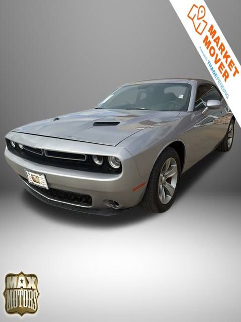 Used 2016 Dodge Challenger SXT