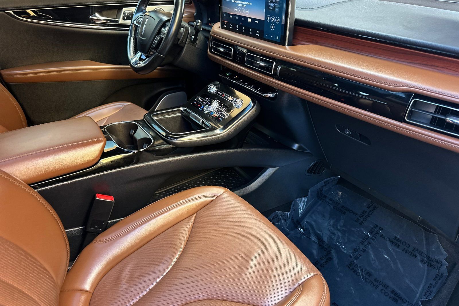 Used 2023 Lincoln Nautilus Reserve w/ Equipment Group 202A image 15