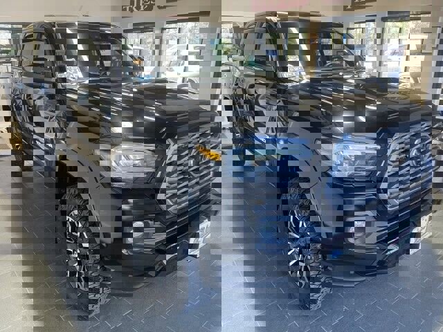 Used 2023 Toyota Tacoma TRD Sport w/ Technology Package image 4