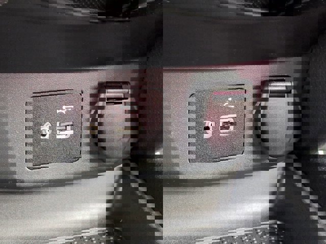 Used 2020 Nissan Rogue SV FWD image 23