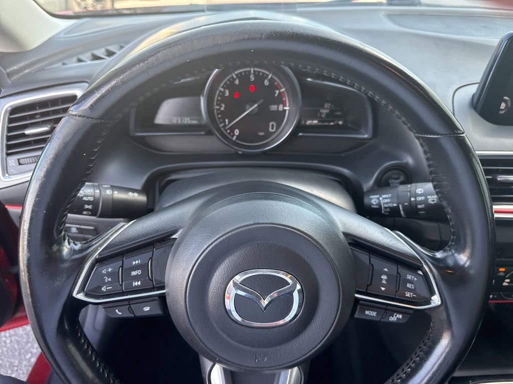Used 2018 MAZDA MAZDA3 Grand Touring w/ Premium Equipment Package FWD image 30