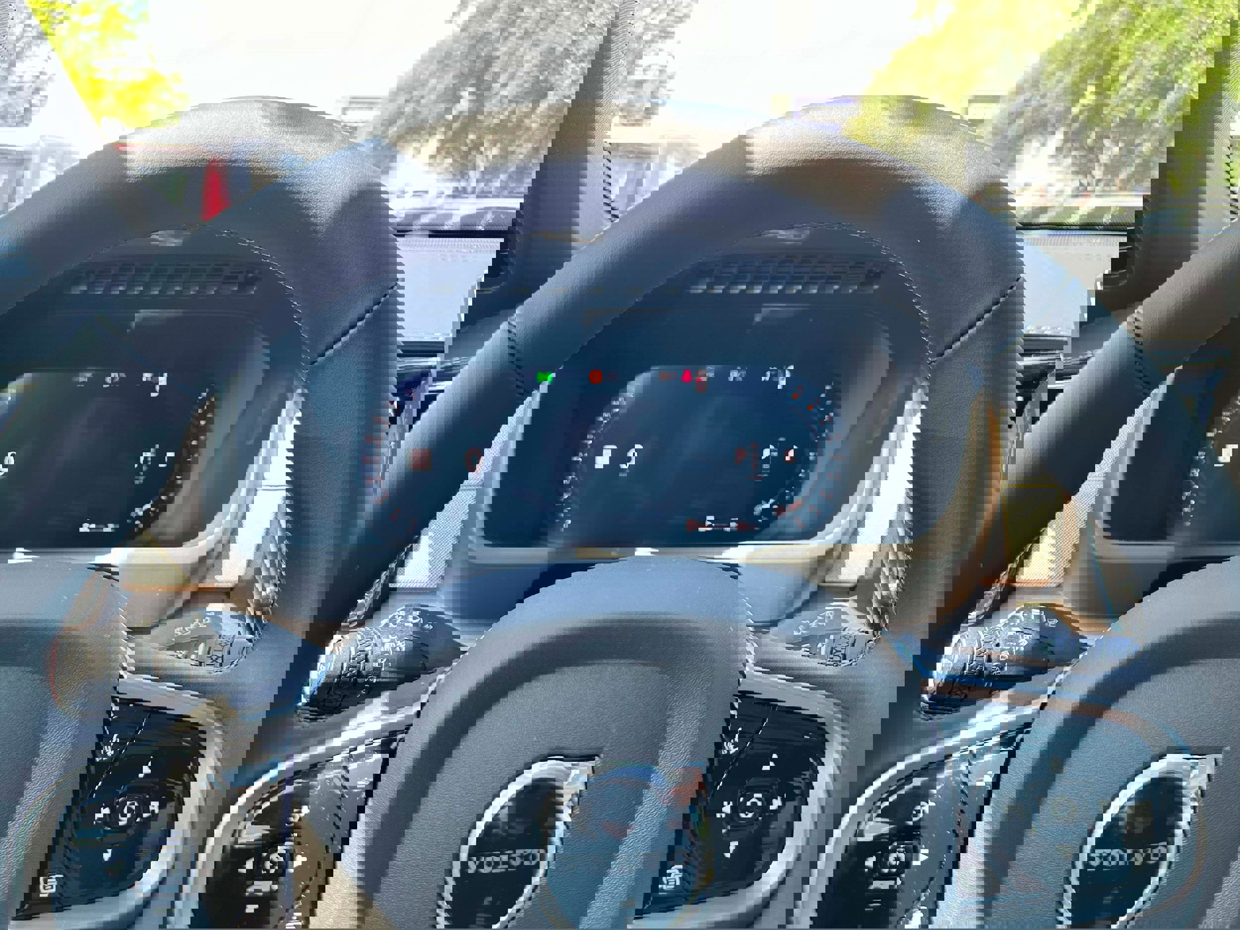 New 2026 Volvo XC90 B6 Plus w/ Protection Package Premier image 22