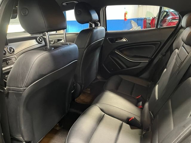 Used 2020 Mercedes-Benz GLA 250 4MATIC w/ Convenience Package image 18