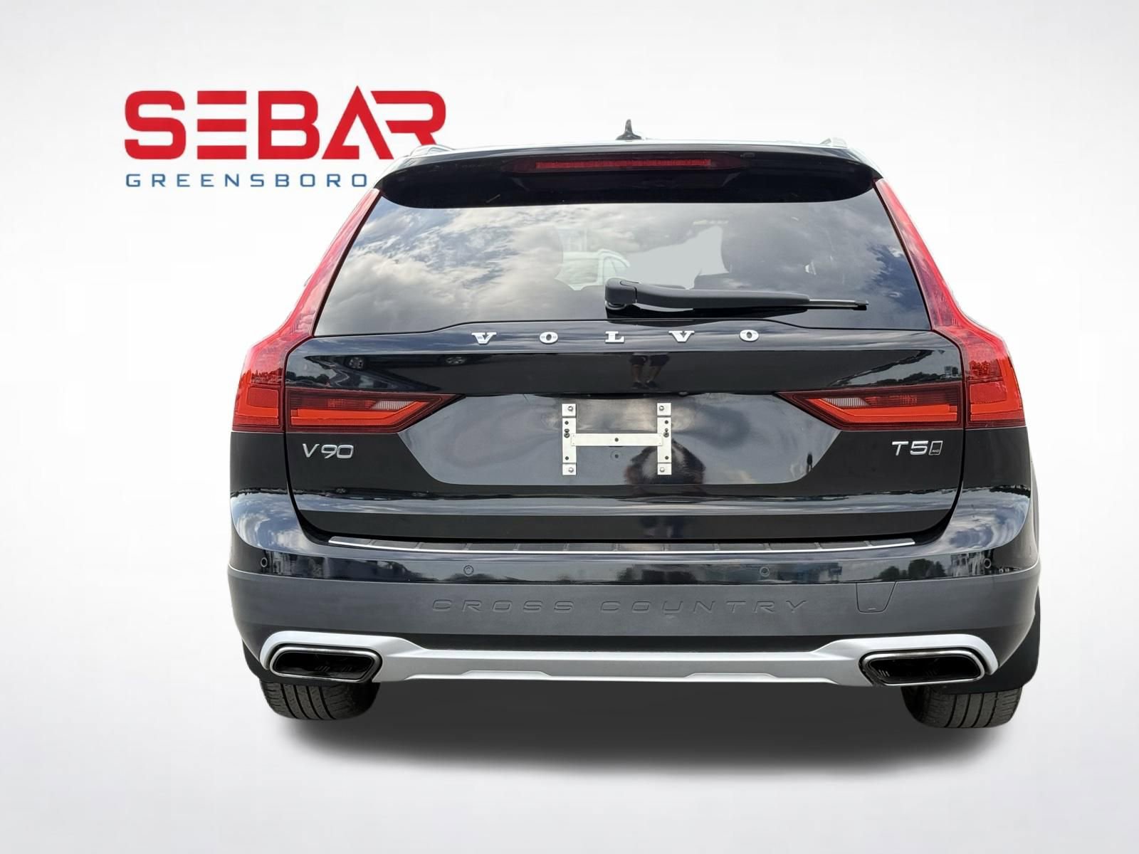 Used 2018 Volvo V90 T5 Cross Country w/ Convenience Package image 13