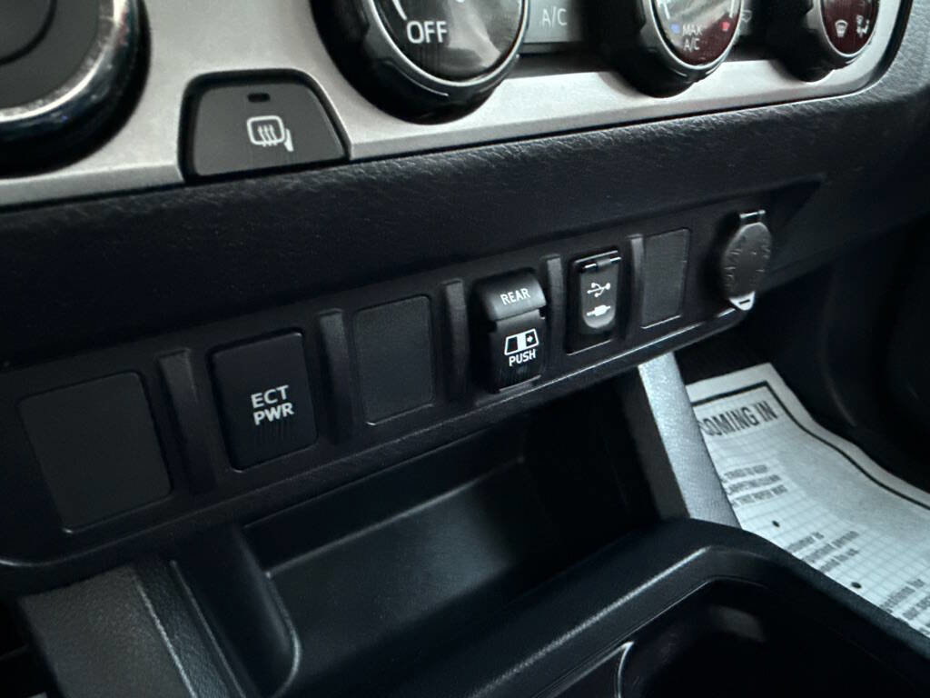 Used 2018 Toyota Tacoma SR5 image 27