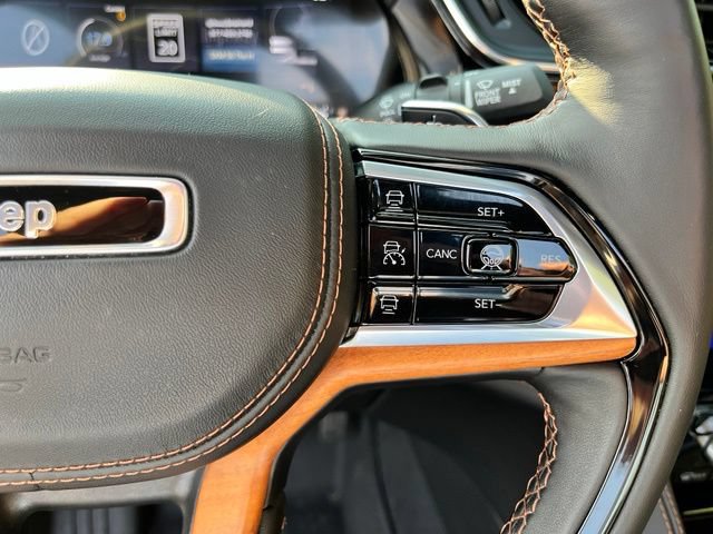Certified 2025 Jeep Grand Cherokee Summit AWD/4WD image 37