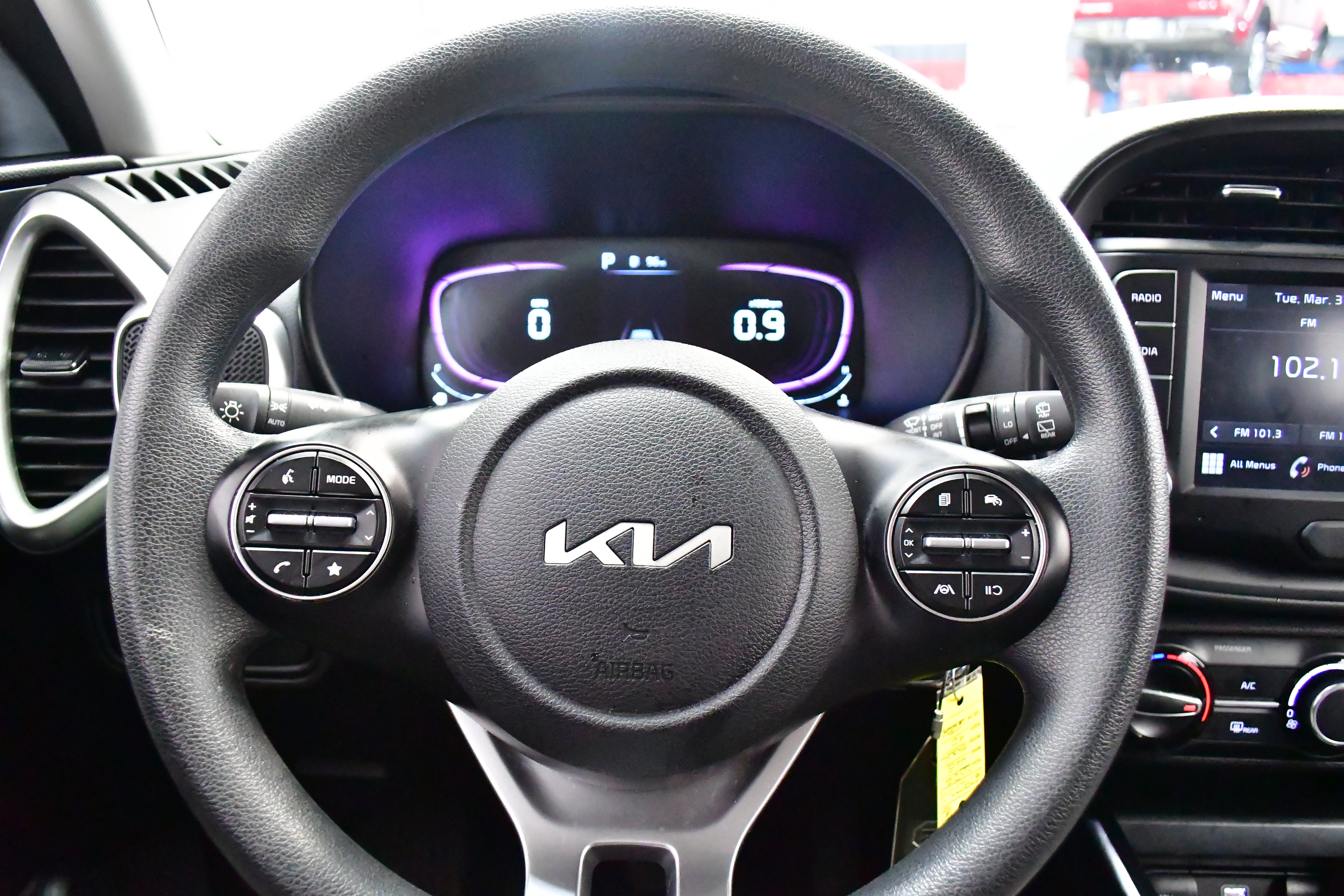 Used 2025 Kia Soul LX w/ LX Technology Package image 27