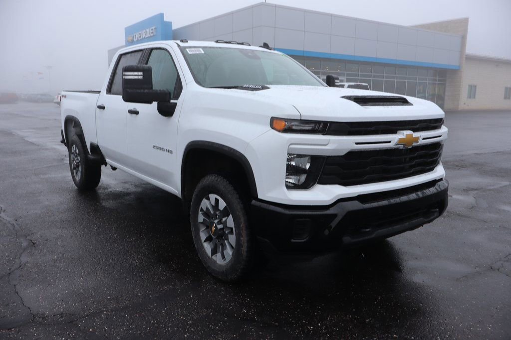 New 2026 Chevrolet Silverado 2500 Custom image 2