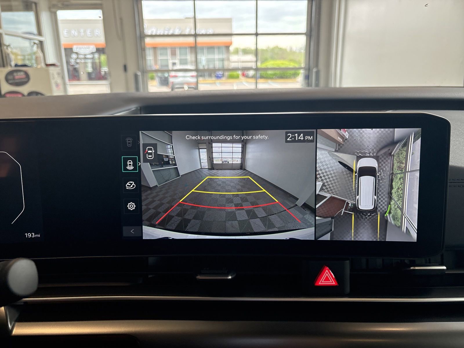 New 2025 Kia Carnival SX image 32