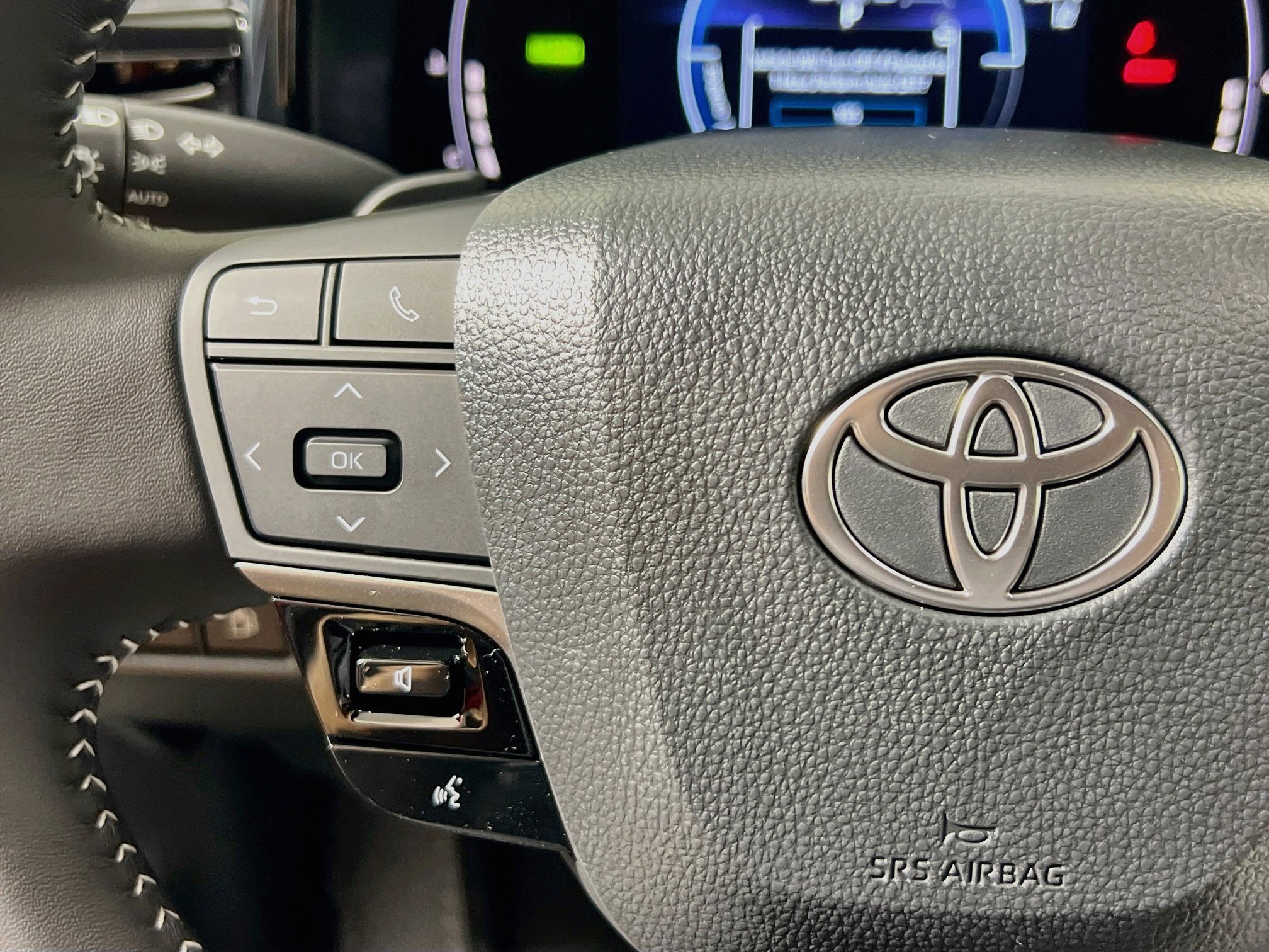 New 2026 Toyota Camry SE FWD image 18