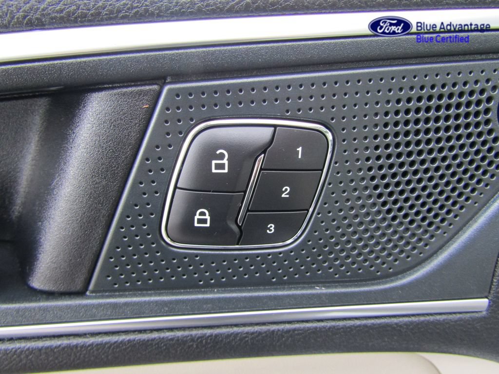 Certified 2024 Ford Edge Titanium AWD/4WD image 30