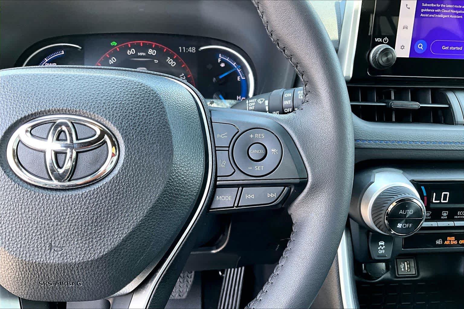 Used 2024 Toyota RAV4 SE AWD/4WD image 25