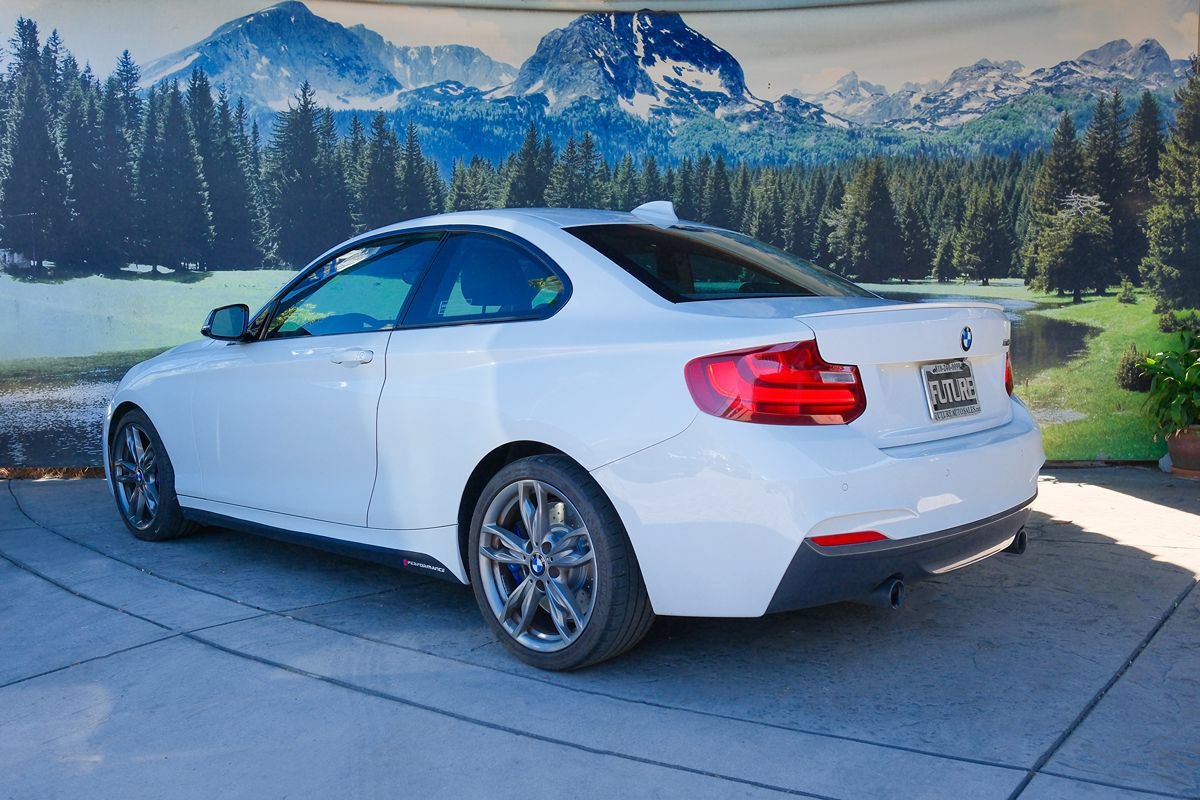 Used 2015 BMW M235i Coupe RWD image 4