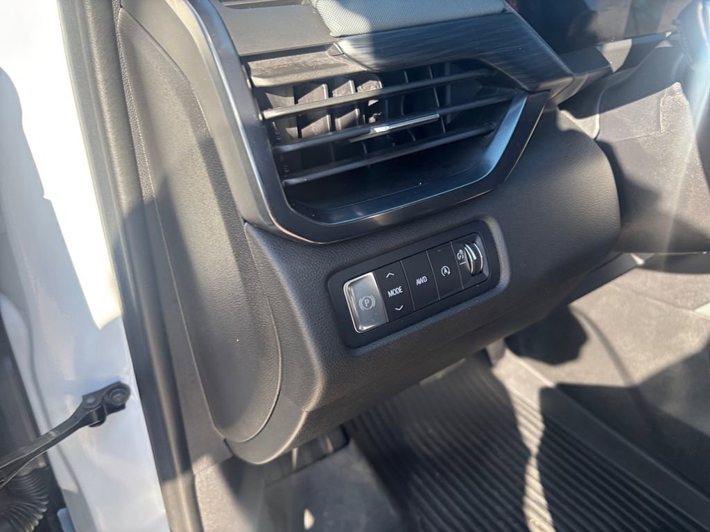 Used 2025 GMC Acadia AT4 w/ Super Cruise Package image 22