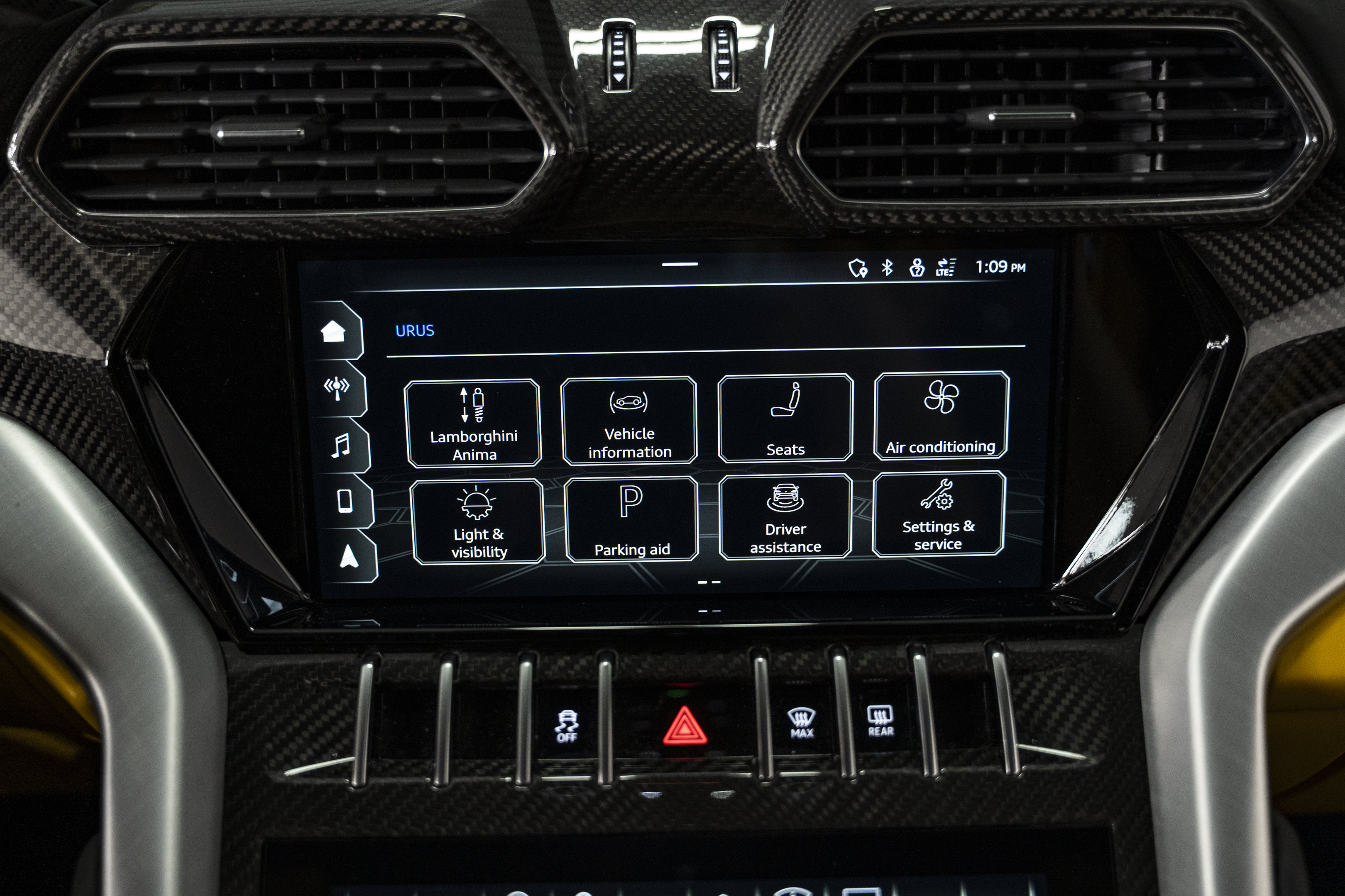 Used 2022 Lamborghini Urus AWD/4WD image 47